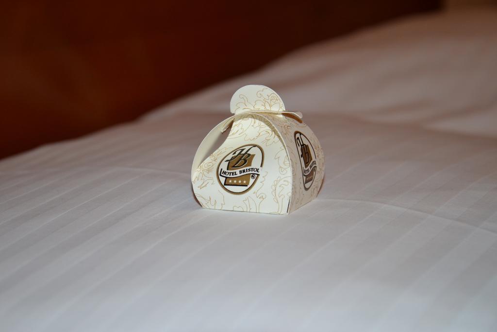 Hotel Bristol ทาร์นูฟ ห้อง รูปภาพ